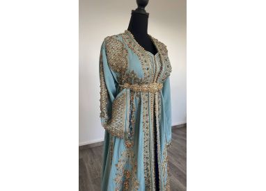 CAFTAN « AZUR ROYAL » – Bleu ciel & doré