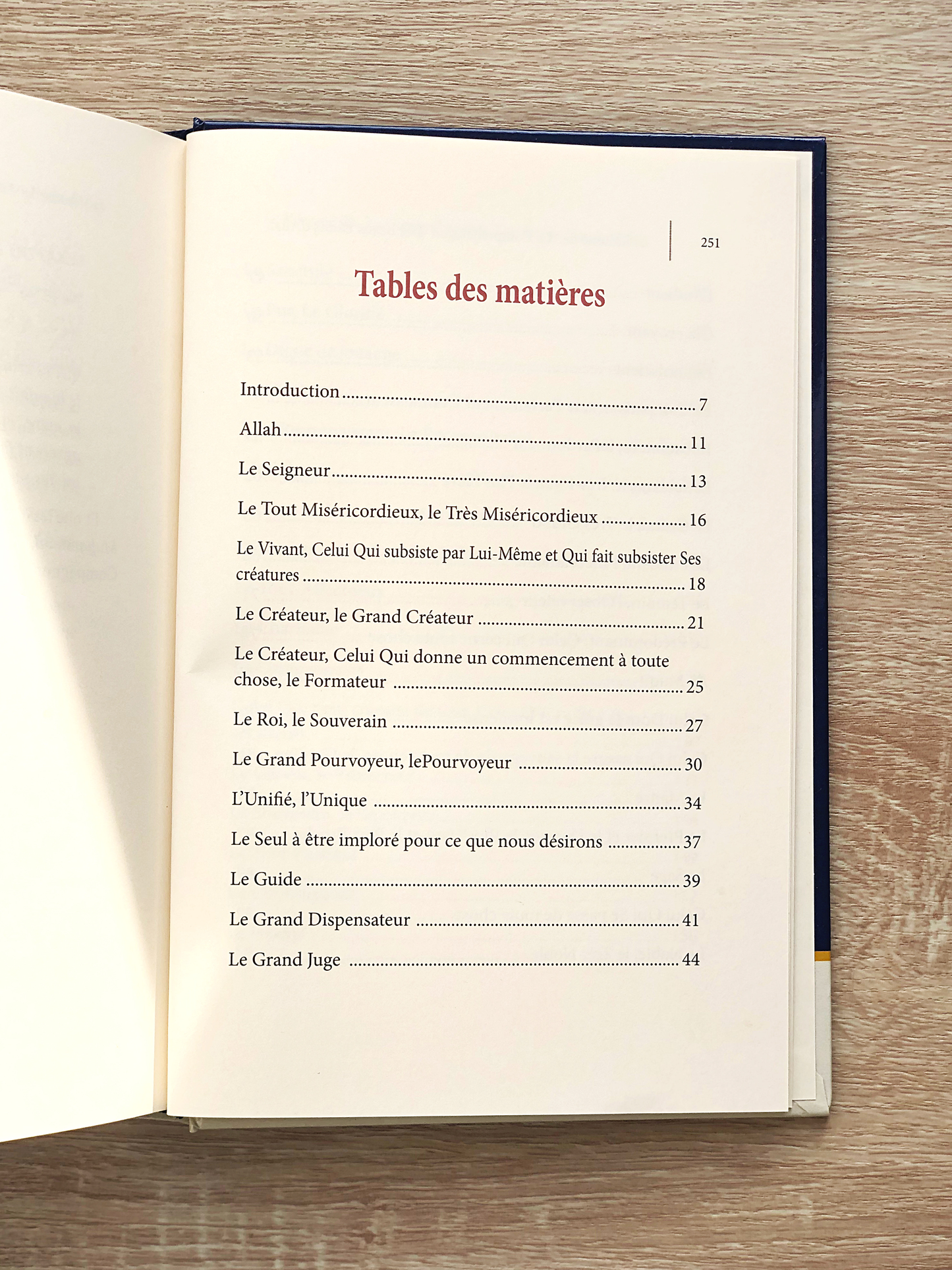 Le Résumé De La Compréhension Des Beaux Noms D'Allah, De Abd Ar-Razzâq Abd Al-Muhsin Al-Badr